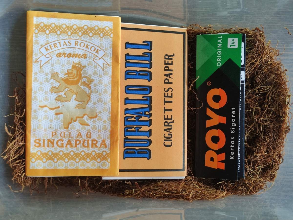 tembakau tingwe dan kertas bufallo