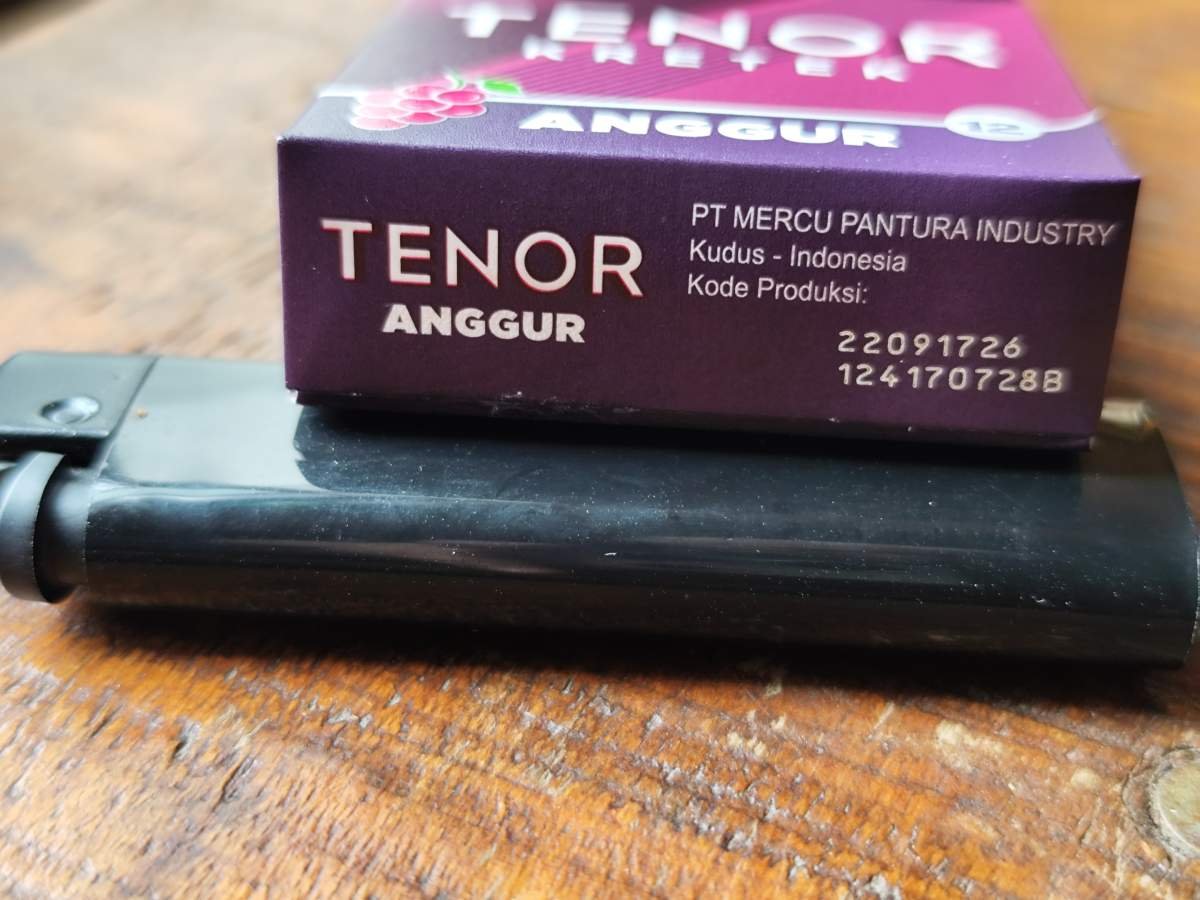 tenor anggur kudus