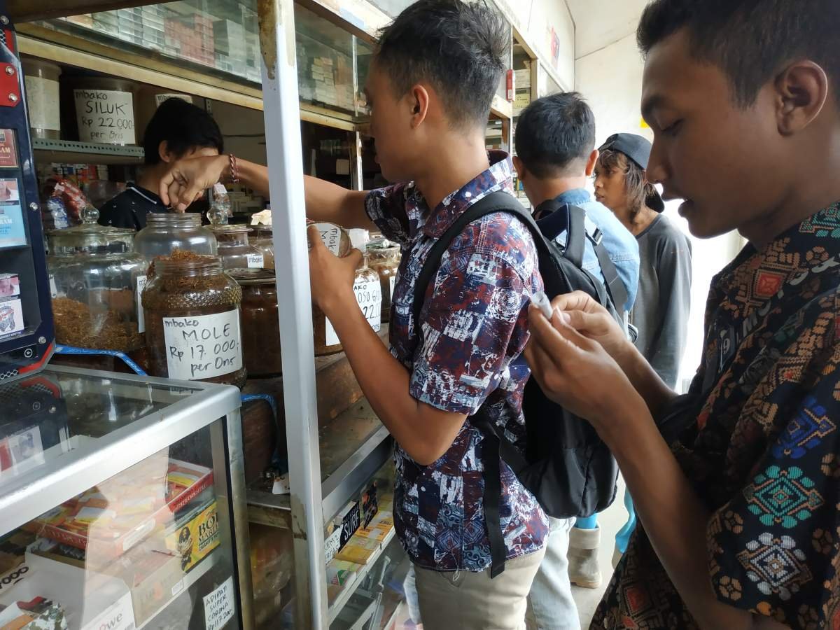 Toko Tembakau Wiwoho