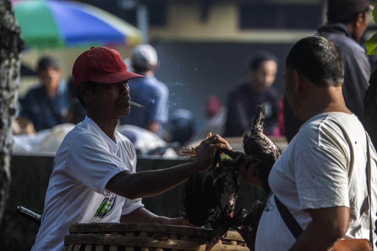 transaksi di pasar tradisional