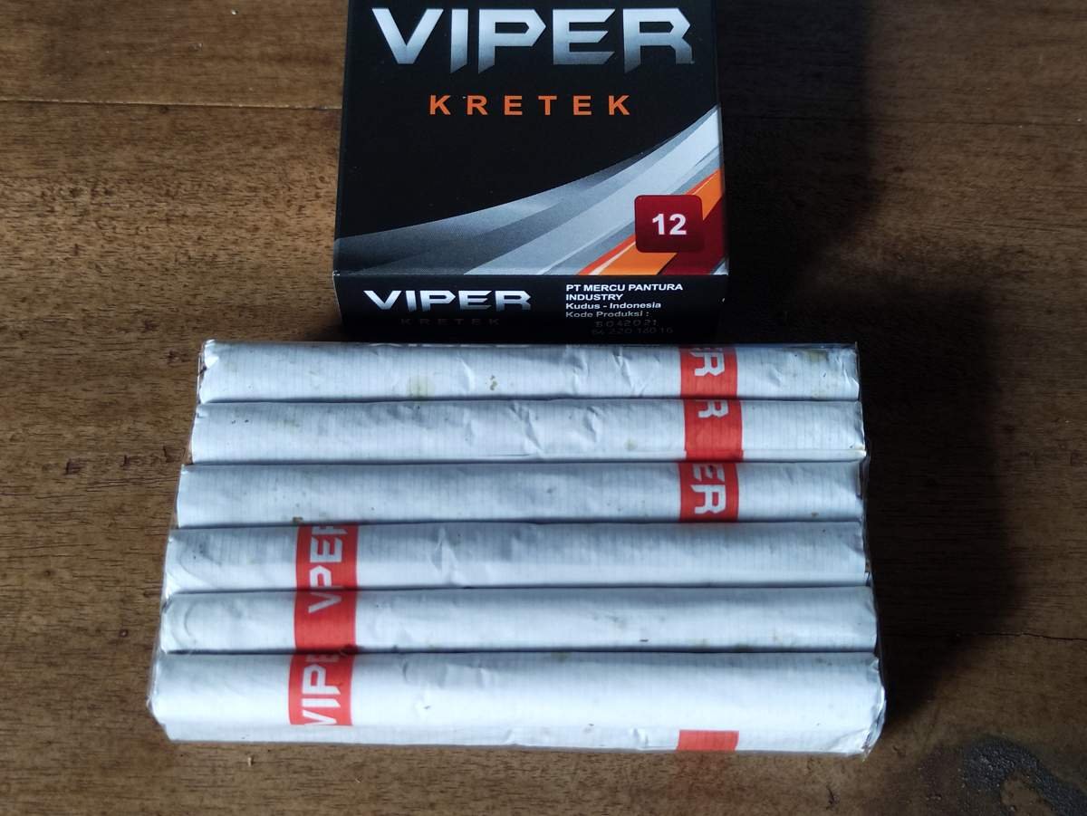 viper kretek tangan