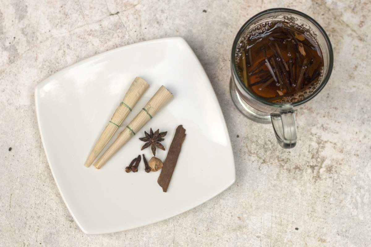 Wedang Uwuh dan Klobot